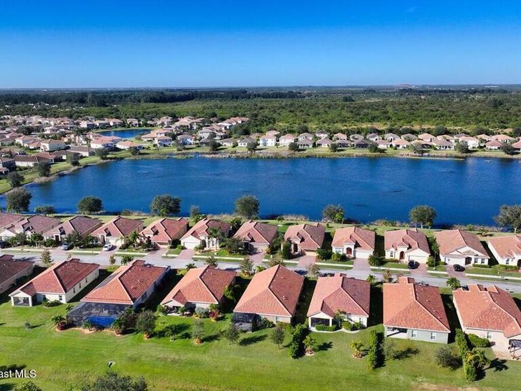 1728 Berkshire Circle, Vero Beach, FL 32968