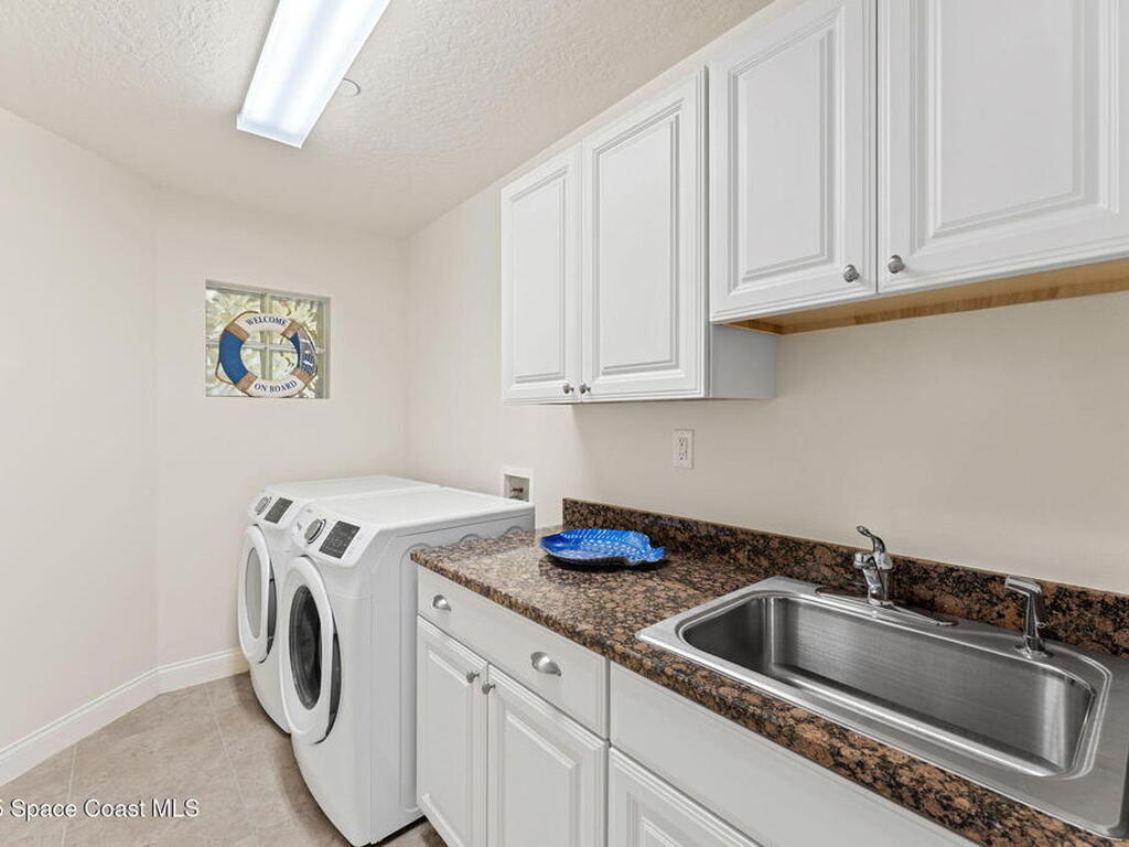 1 Eighth Avenue, Indialantic, FL 32903