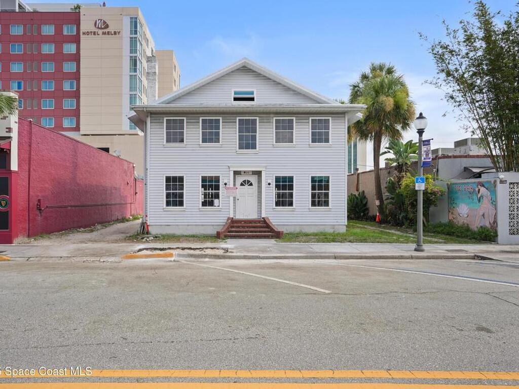 814 E New Haven Avenue, Melbourne, FL 32901