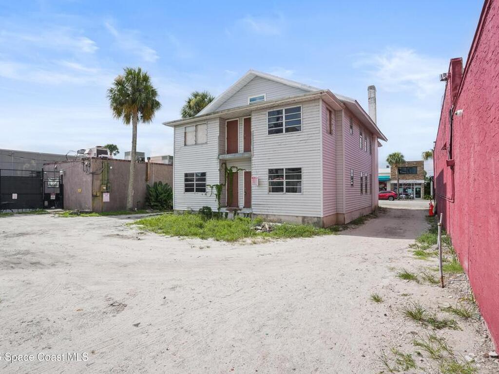 814 E New Haven Avenue, Melbourne, FL 32901