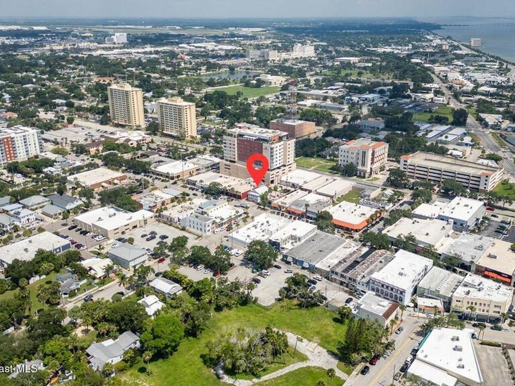 814 E New Haven Avenue, Melbourne, FL 32901