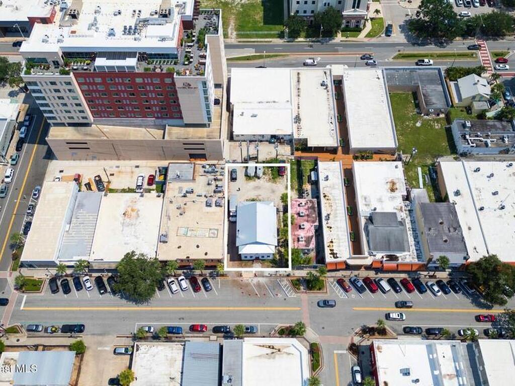 814 E New Haven Avenue, Melbourne, FL 32901