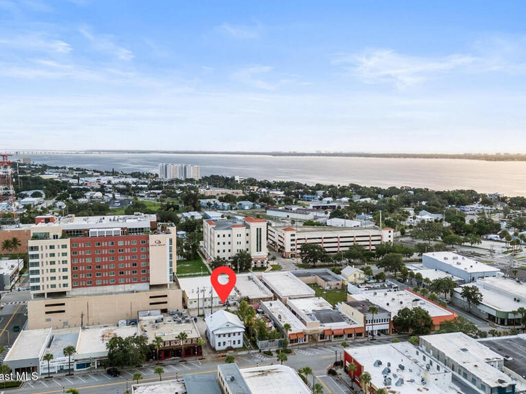 814 E New Haven Avenue, Melbourne, FL 32901