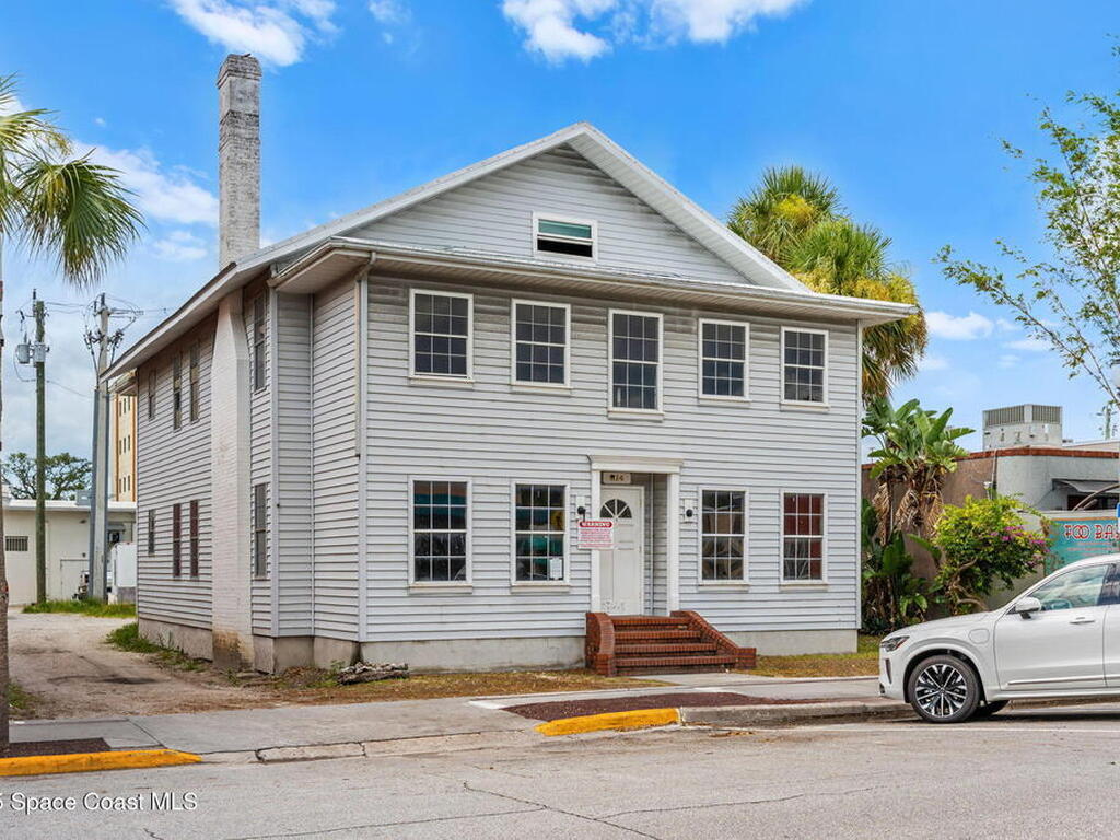 814 E New Haven Avenue, Melbourne, FL 32901