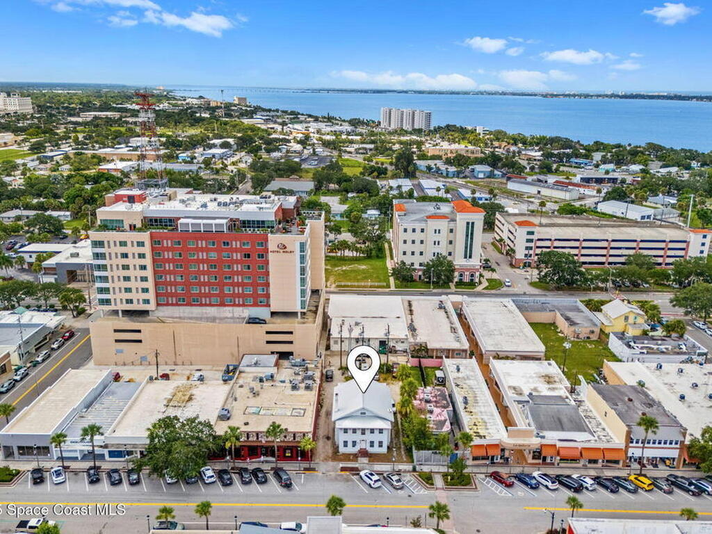 814 E New Haven Avenue, Melbourne, FL 32901