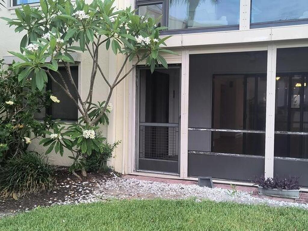 1611 Minutemen Causeway, Cocoa Beach, FL 32931