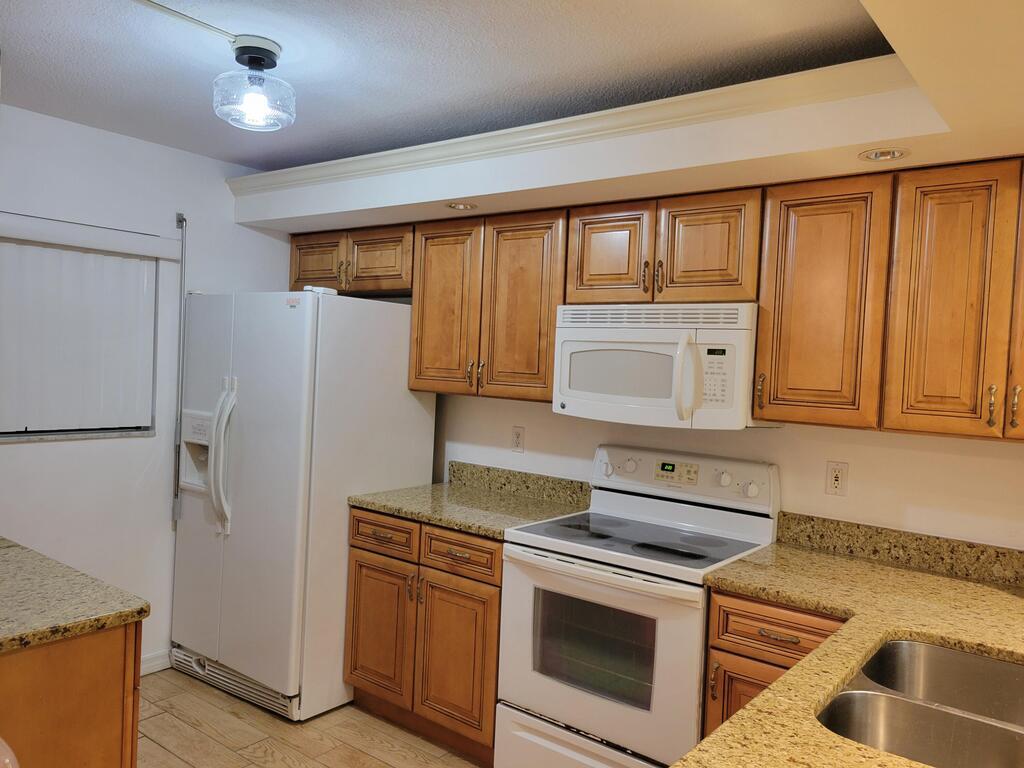 1611 Minutemen Causeway, Cocoa Beach, FL 32931