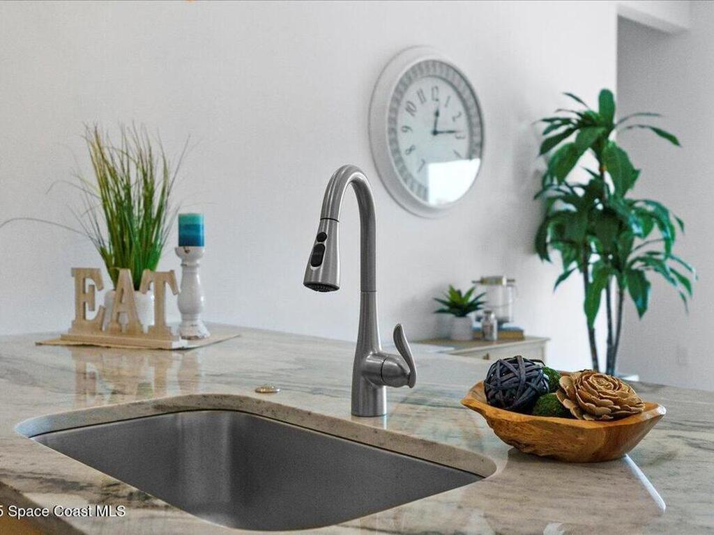 913 Paddleboard Court, Melbourne, FL 32935