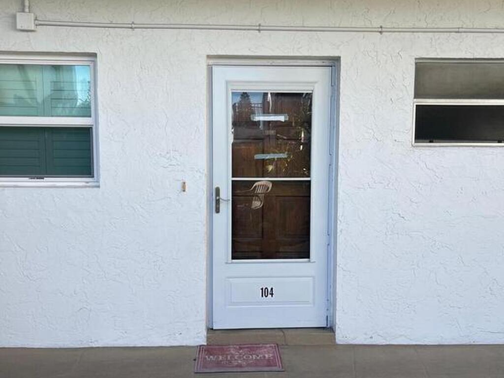 725 Port Malabar Boulevard, Palm Bay, FL 32905