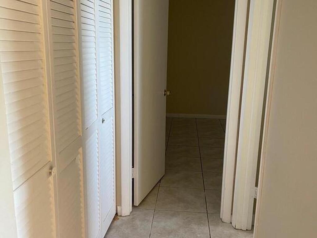 725 Port Malabar Boulevard, Palm Bay, FL 32905