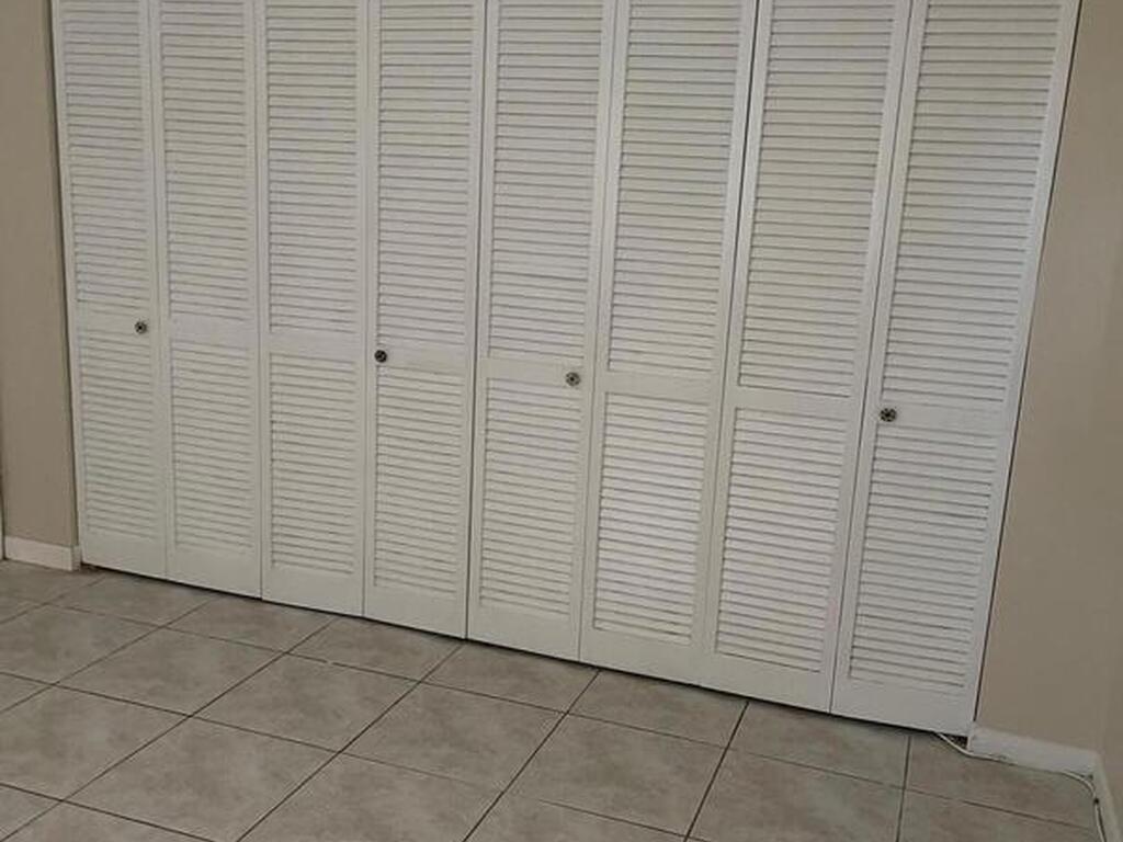 725 Port Malabar Boulevard, Palm Bay, FL 32905