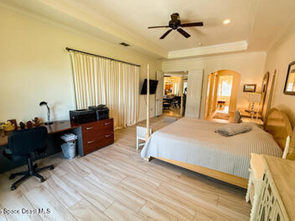 2020 Lynx Drive, Hutchinson Island, FL 34949