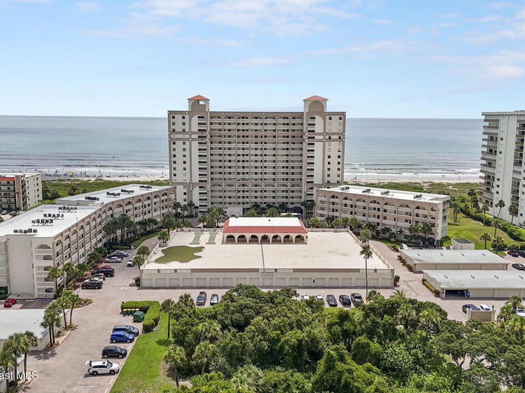 820 N Atlantic Avenue, Cocoa Beach, FL 32931