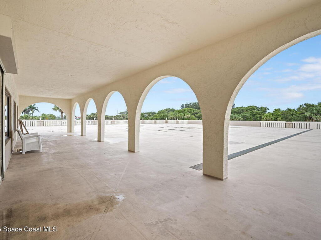 820 N Atlantic Avenue, Cocoa Beach, FL 32931