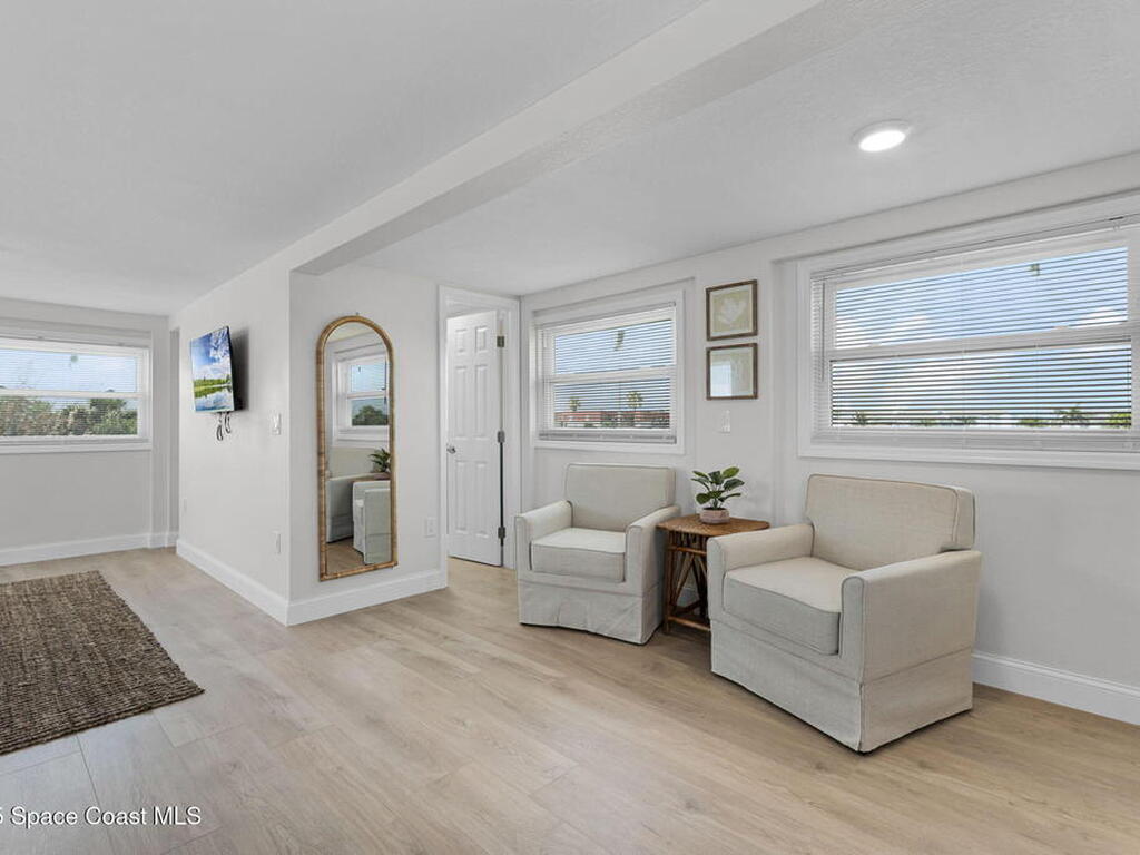 637 S Orlando Avenue, Cocoa Beach, FL 32931