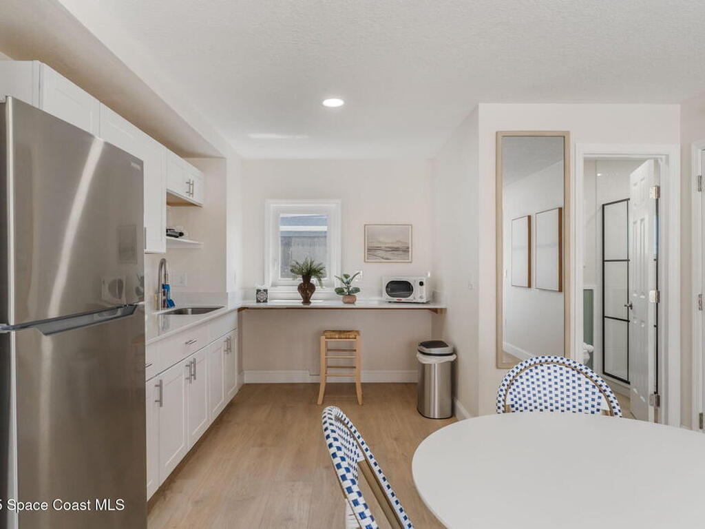 637 S Orlando Avenue, Cocoa Beach, FL 32931