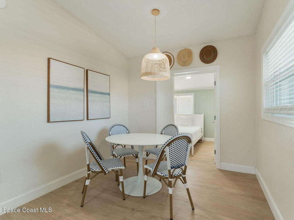 637 S Orlando Avenue, Cocoa Beach, FL 32931