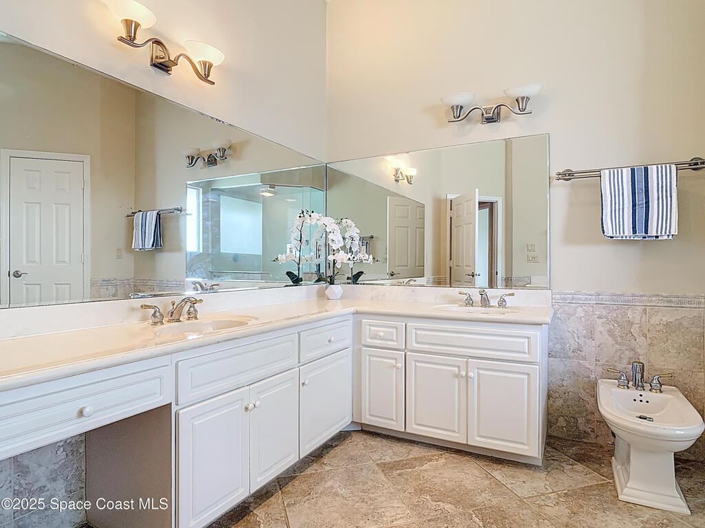 2306 S Halifax Drive, Daytona Beach, FL 32118