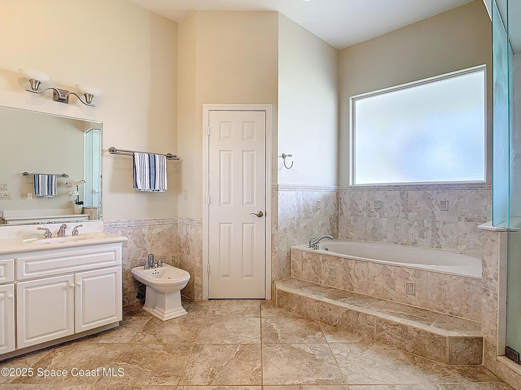 2306 S Halifax Drive, Daytona Beach, FL 32118