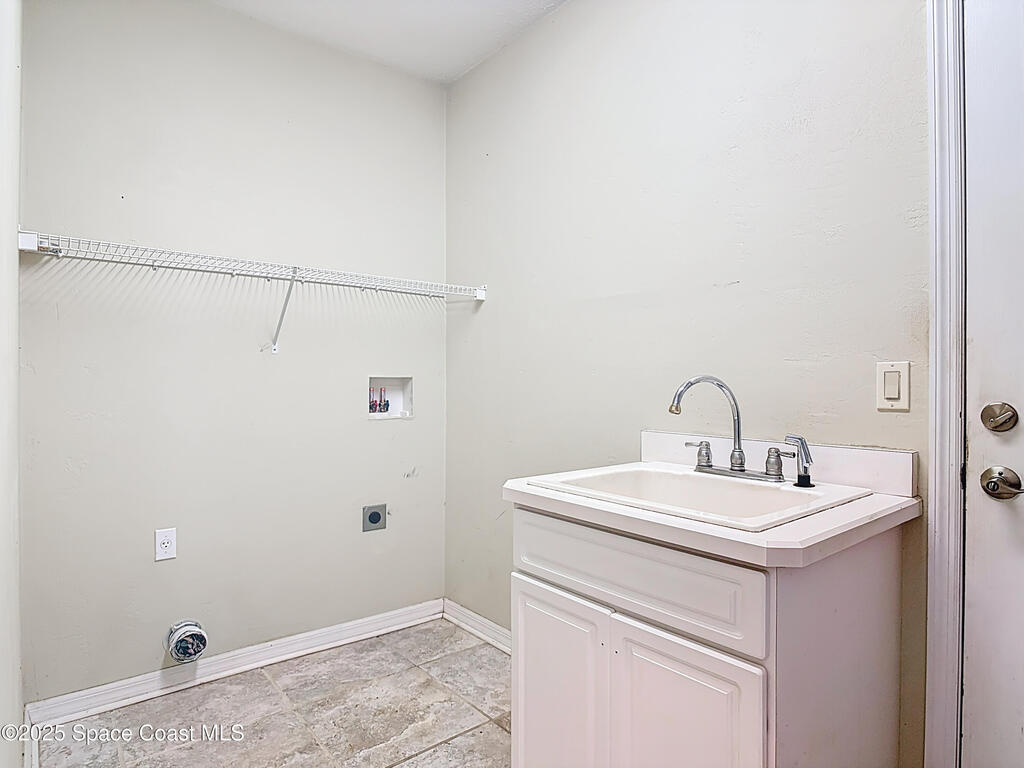 2306 S Halifax Drive, Daytona Beach, FL 32118