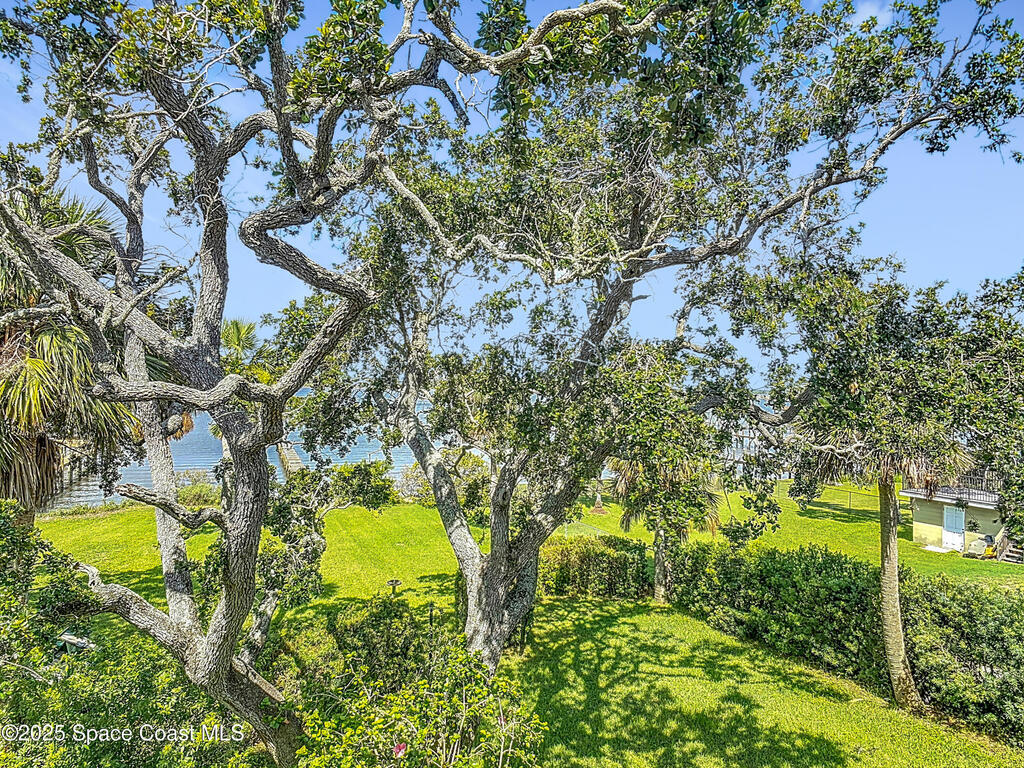 2306 S Halifax Drive, Daytona Beach, FL 32118