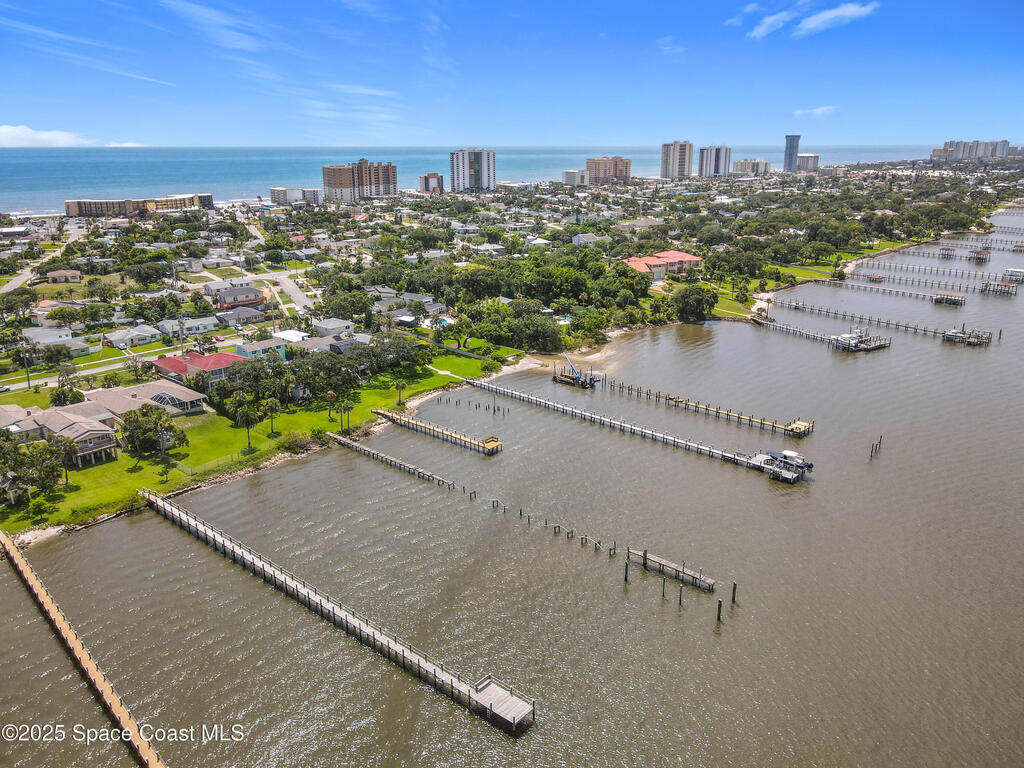 2306 S Halifax Drive, Daytona Beach, FL 32118