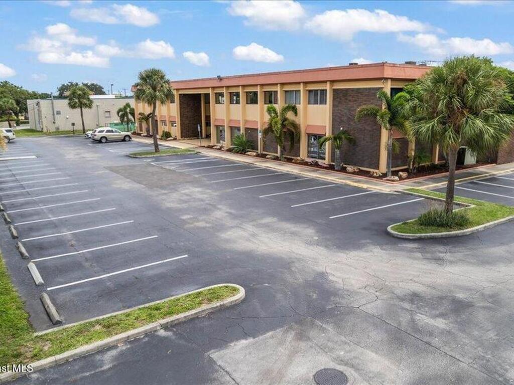 1395 N Courtenay Parkway, Merritt Island, FL 32953