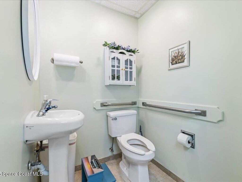 1395 N Courtenay Parkway, Merritt Island, FL 32953