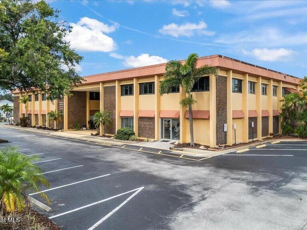 1395 N Courtenay Parkway, Merritt Island, FL 32953