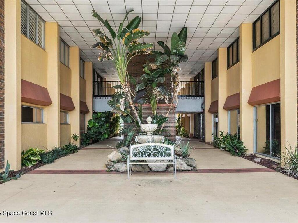 1395 N Courtenay Parkway, Merritt Island, FL 32953