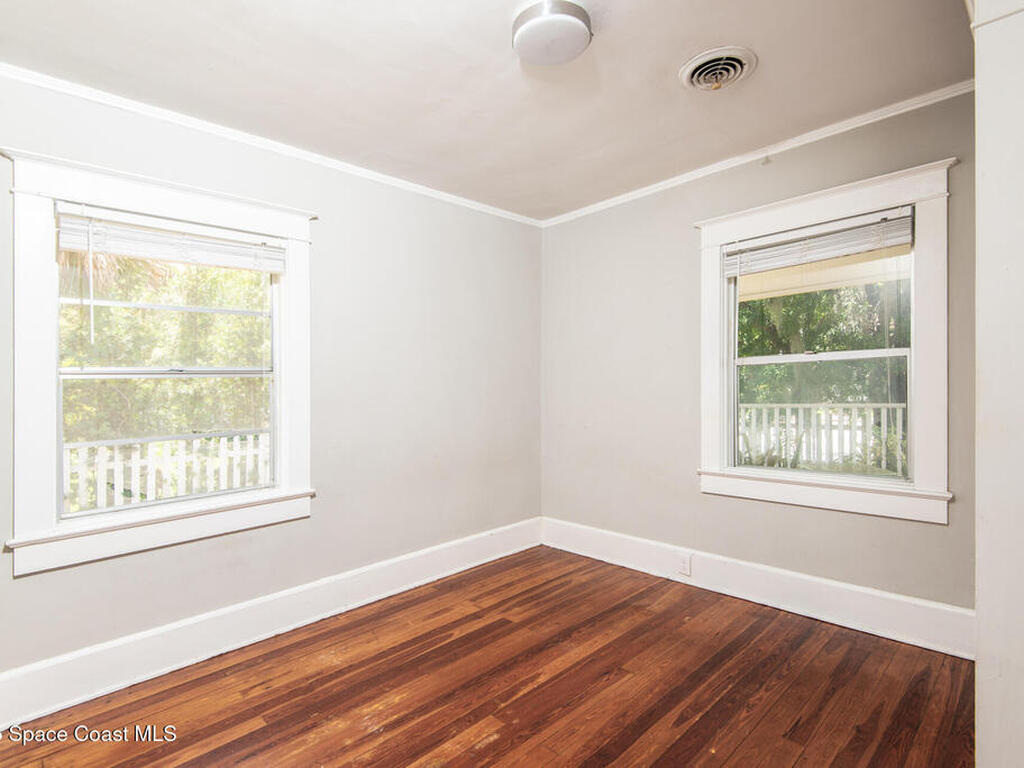 2013 Vernon Place, Melbourne, FL 32901