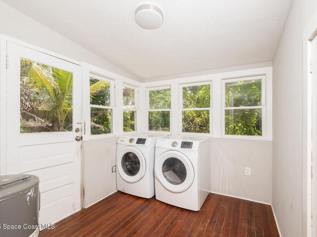 2013 Vernon Place, Melbourne, FL 32901