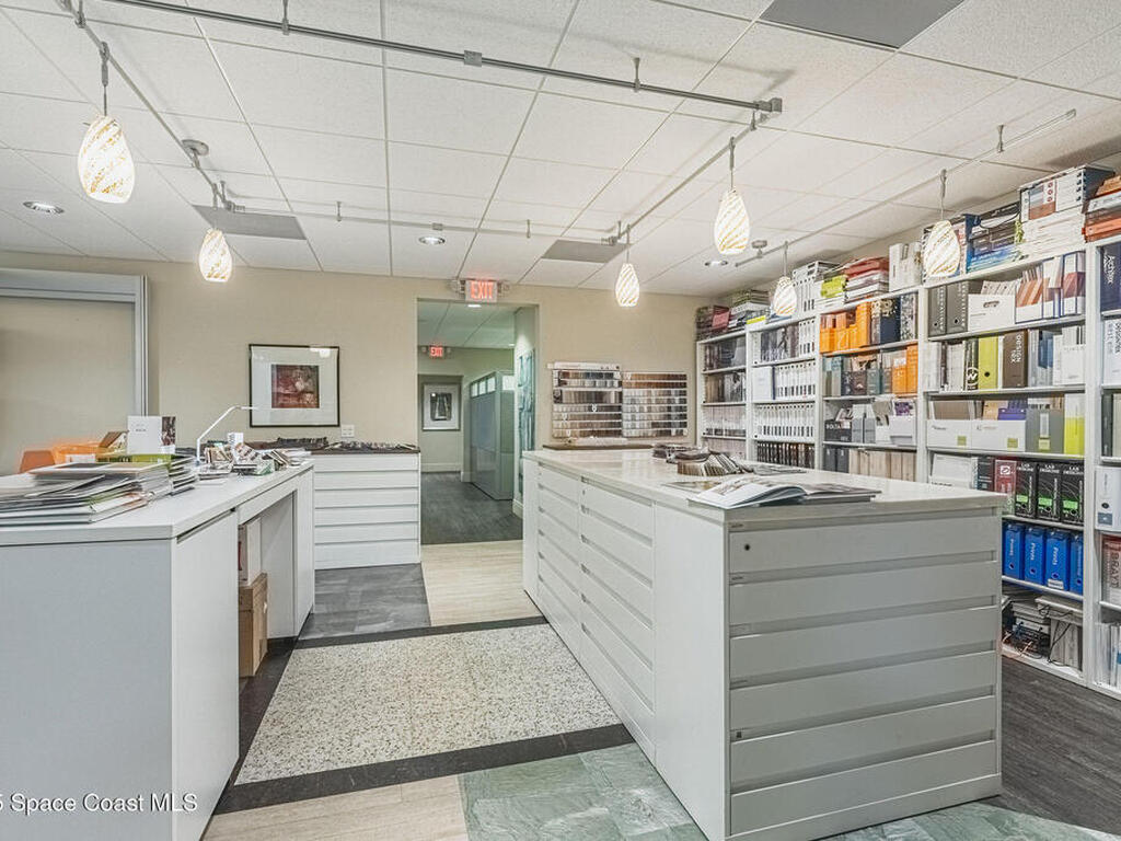 2015 Waverly Place, Melbourne, FL 32901