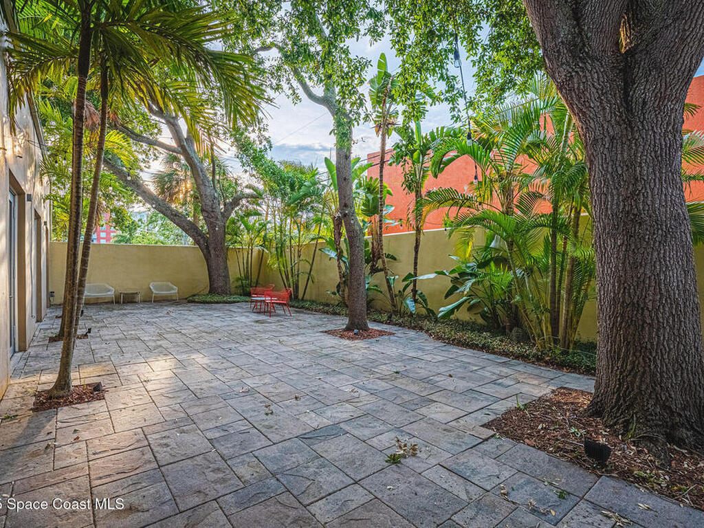 2015 Waverly Place, Melbourne, FL 32901