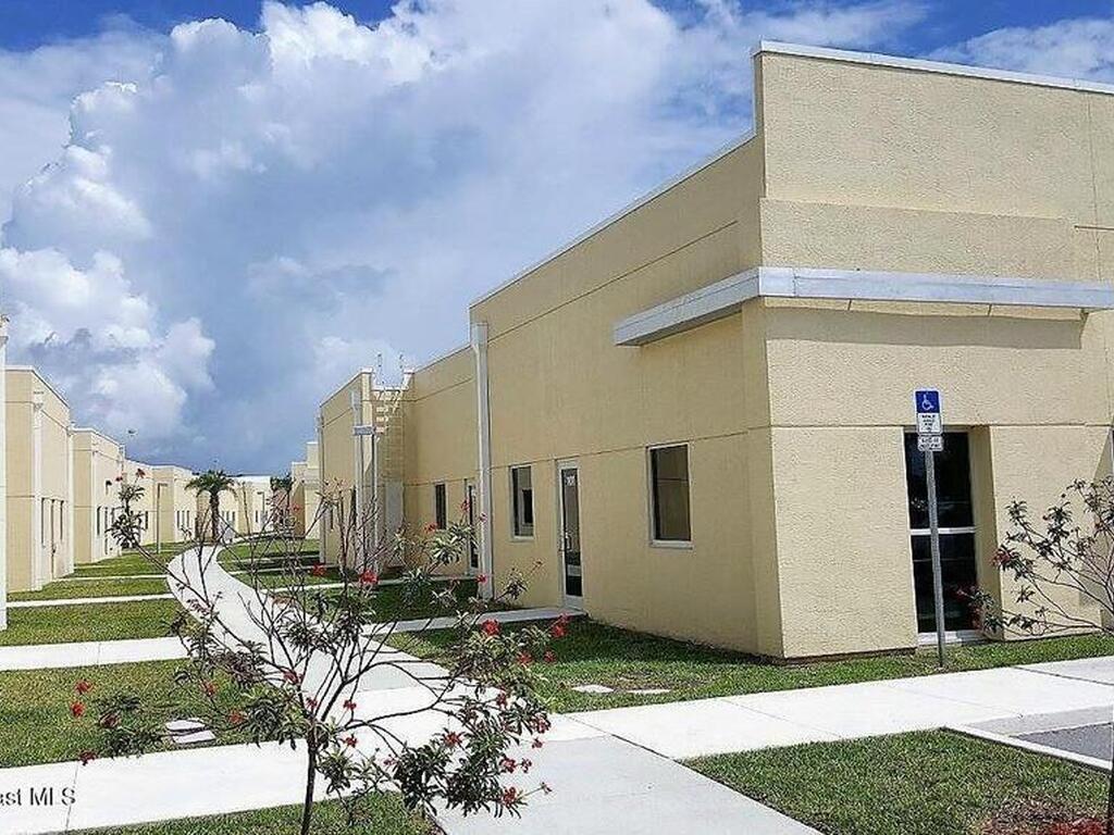 6549 N Wickham Road, Melbourne, FL 32940