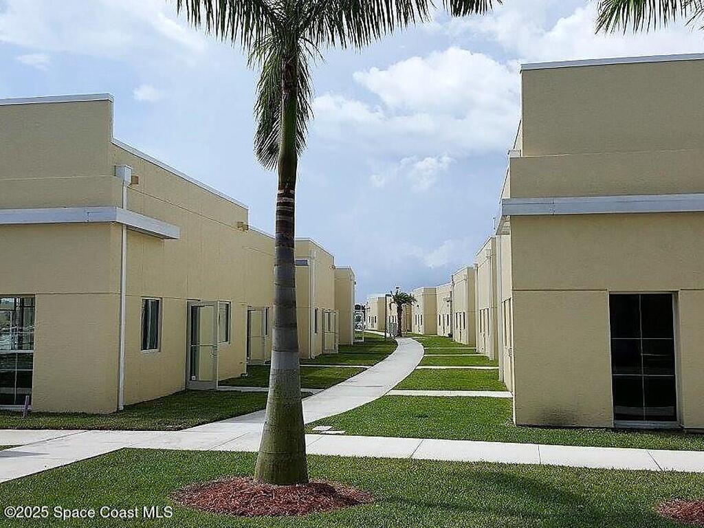 6549 N Wickham Road, Melbourne, FL 32940