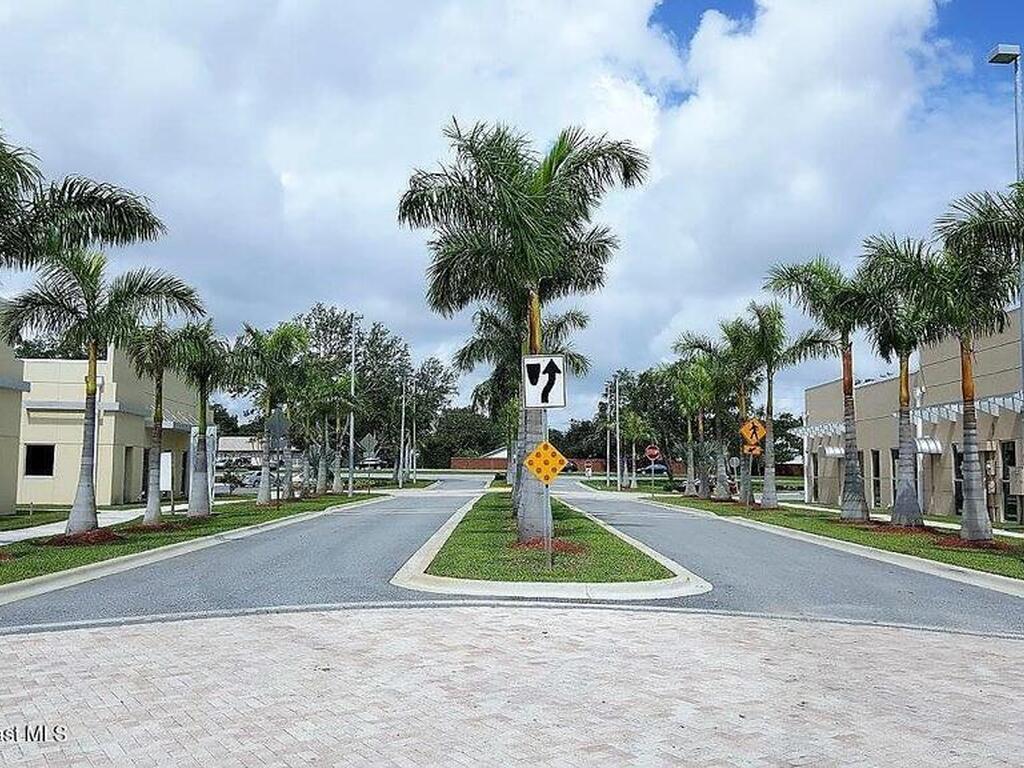 6549 N Wickham Road, Melbourne, FL 32940