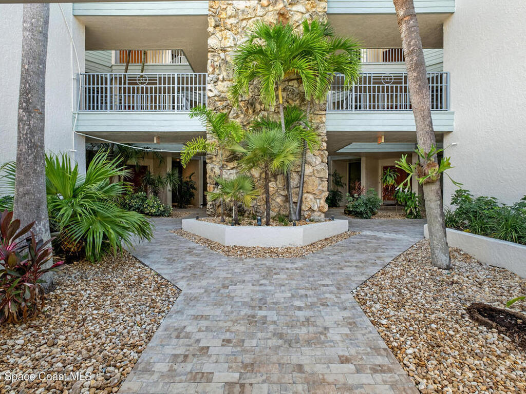 700 Wavecrest Avenue, Indialantic, FL 32903