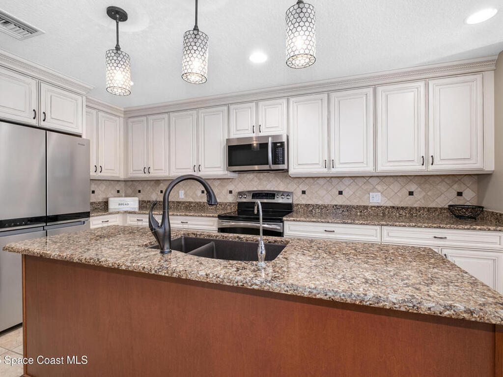 700 Wavecrest Avenue, Indialantic, FL 32903