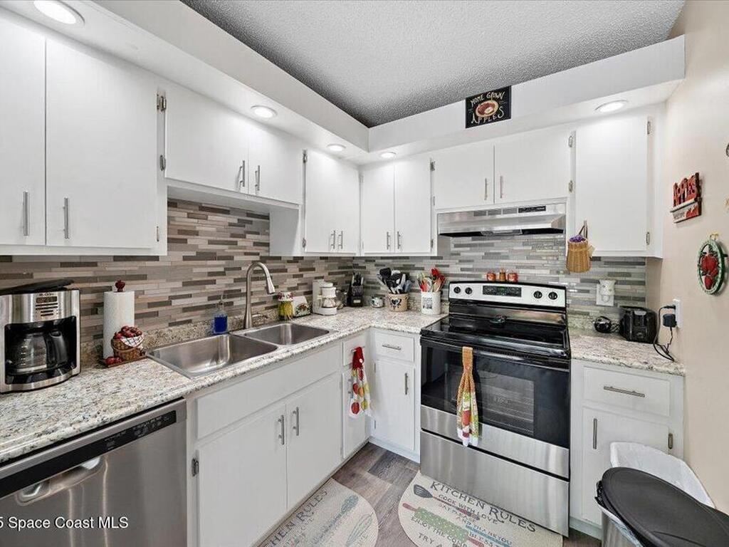 1713 Patty Circle, Palm Bay, FL 32905