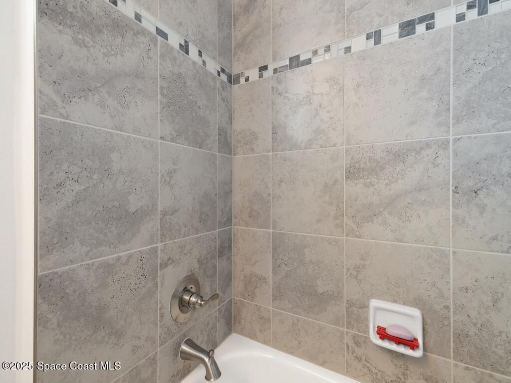 2557 Bella Vista Circle, Vero Beach, FL 32966