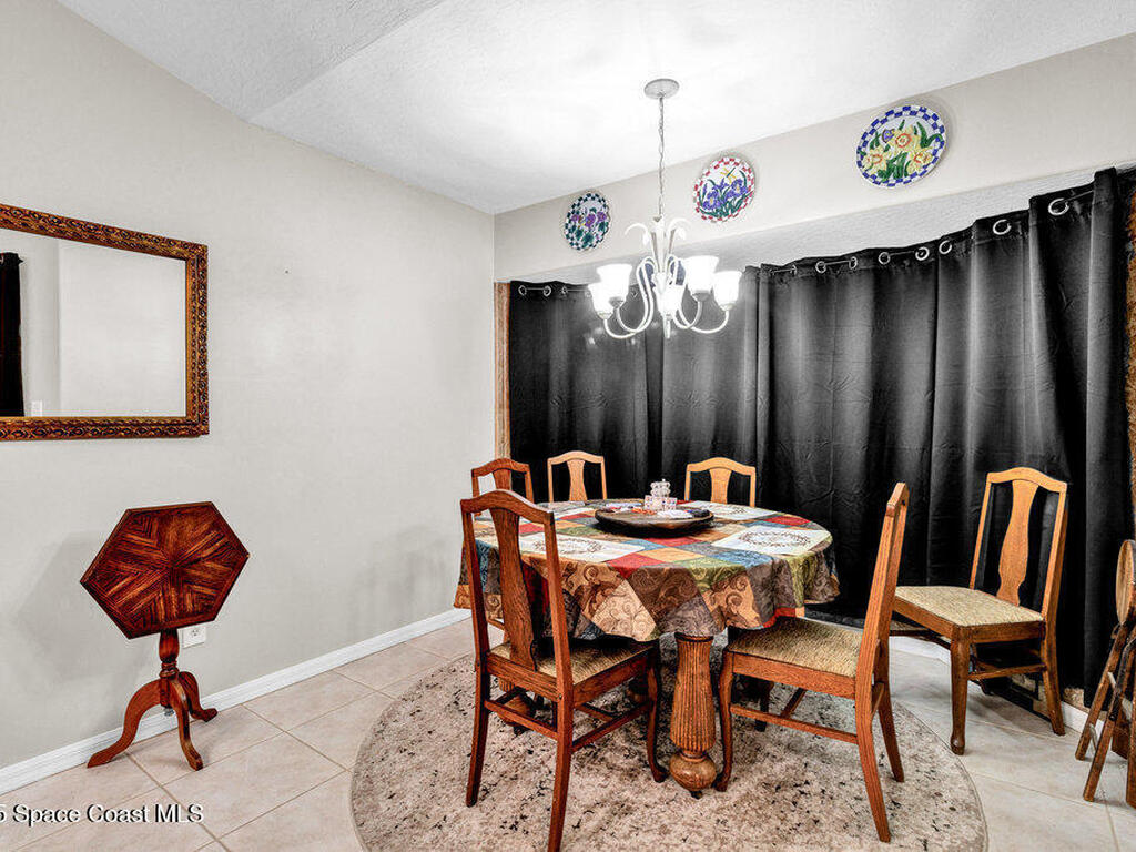 9275 100th Avenue, Vero Beach, FL 32967