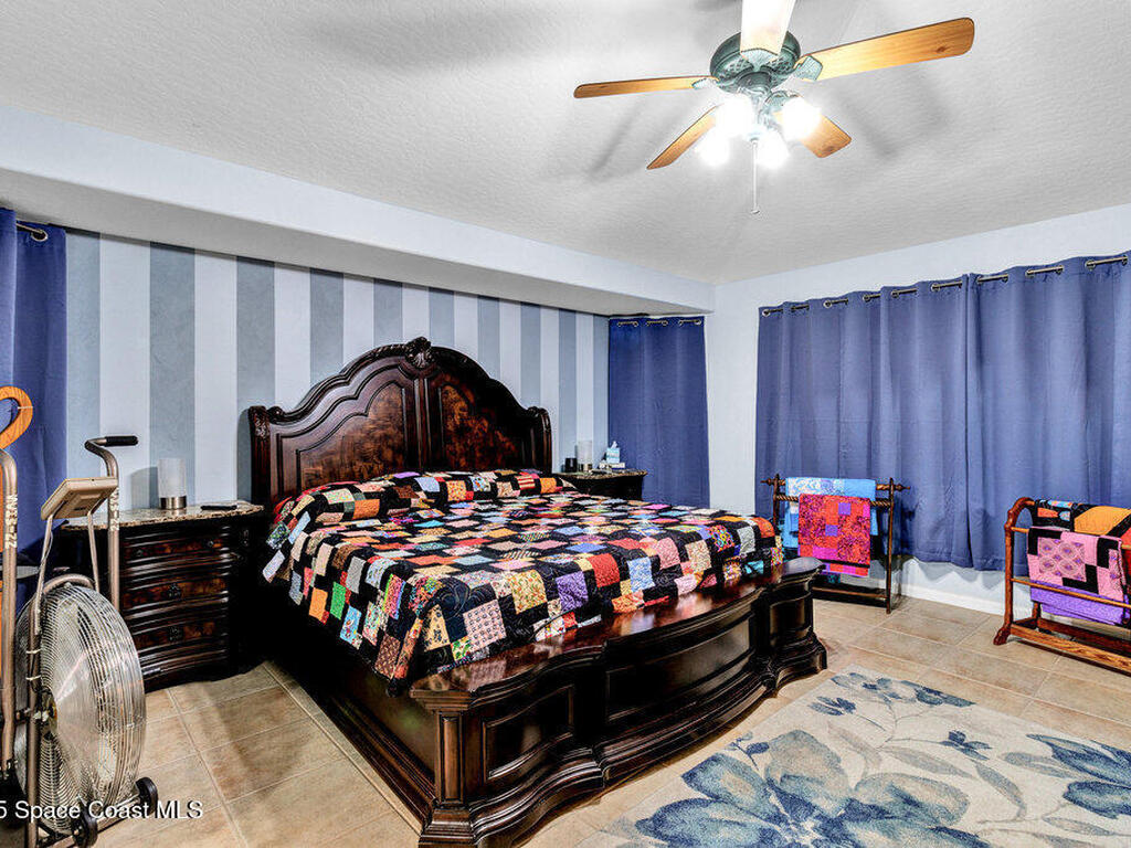 9275 100th Avenue, Vero Beach, FL 32967