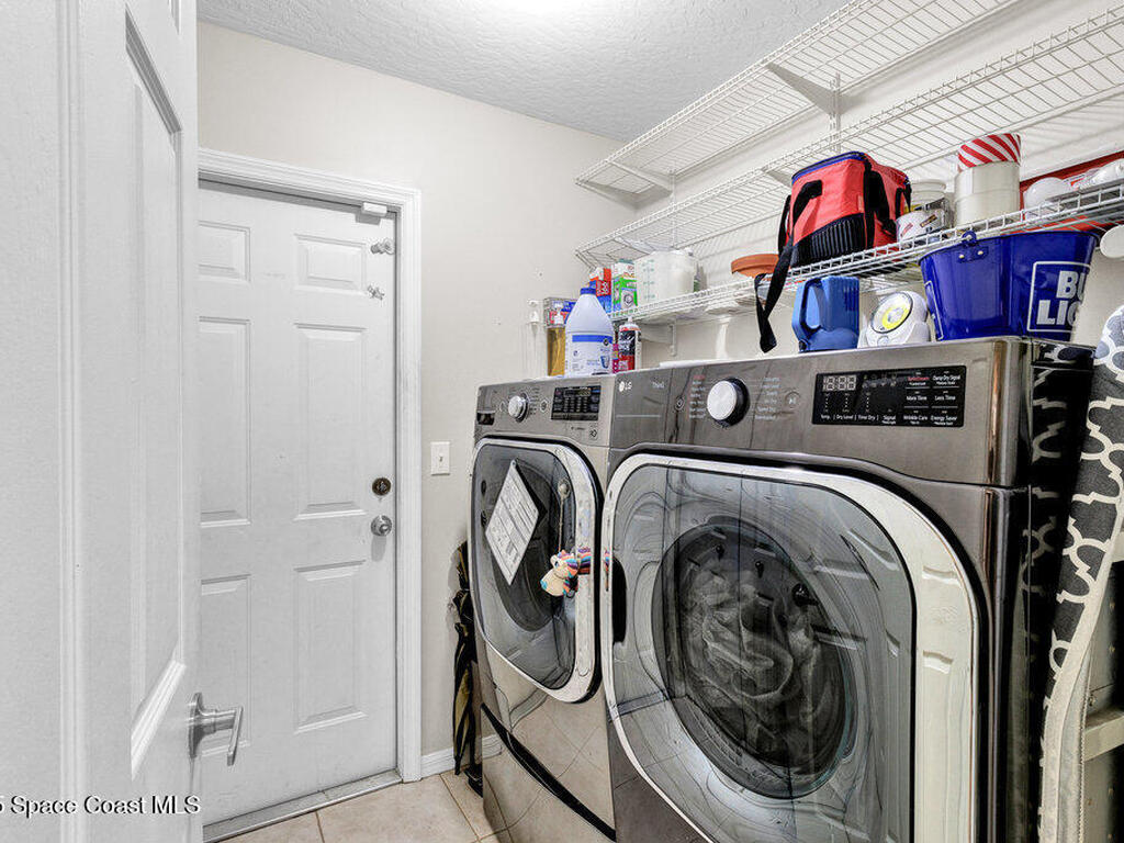 9275 100th Avenue, Vero Beach, FL 32967