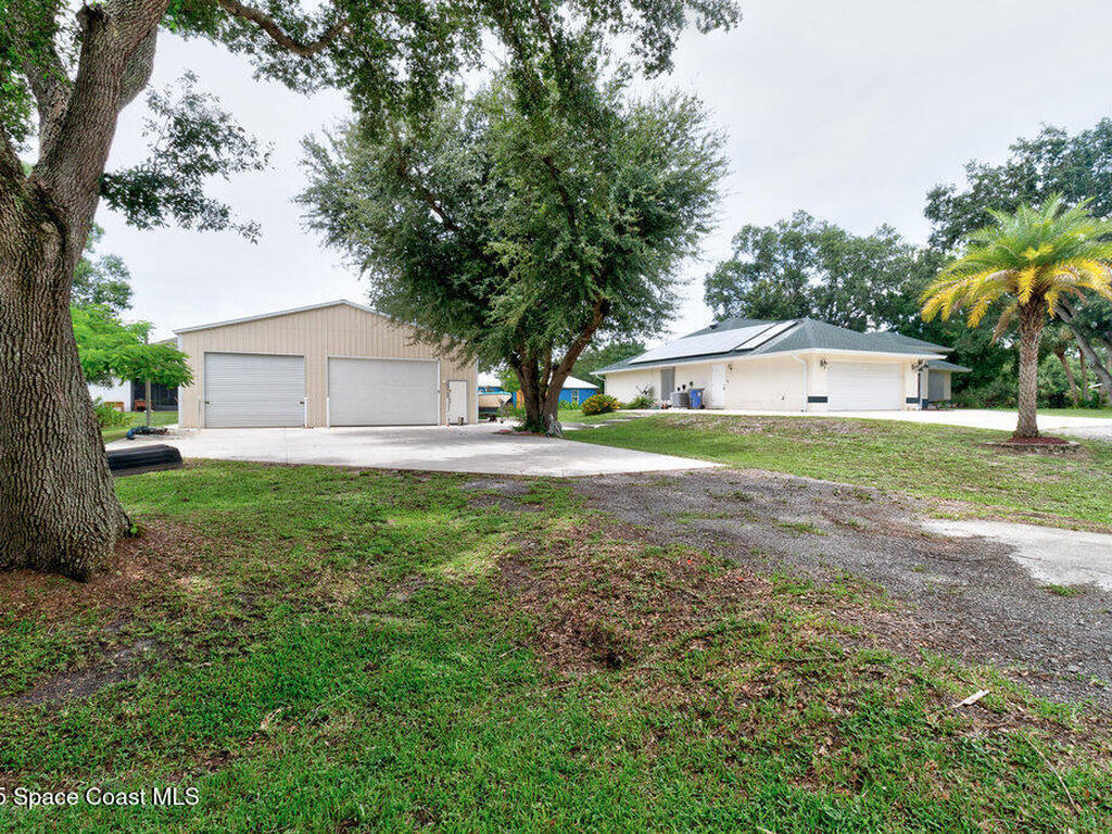 9275 100th Avenue, Vero Beach, FL 32967