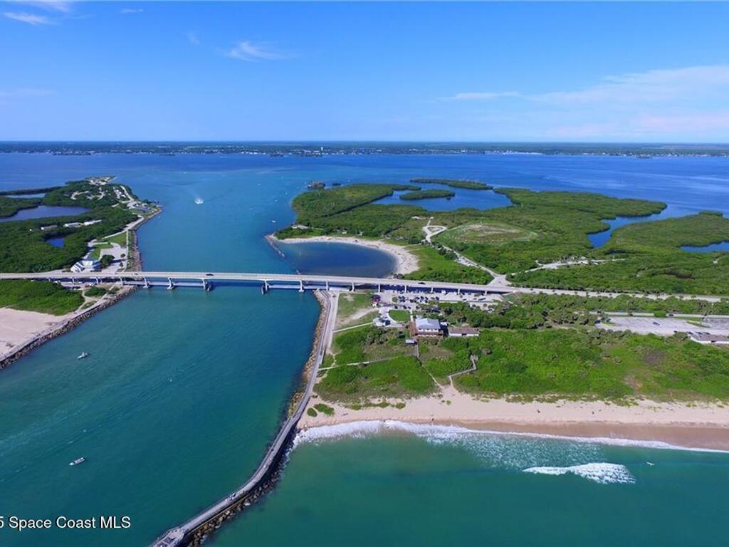 705 Hyacinth Circle, Barefoot Bay, FL 32976