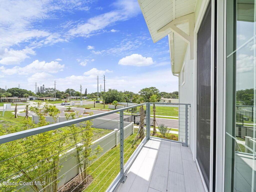 1330 Windchime Lane, Melbourne, FL 32935