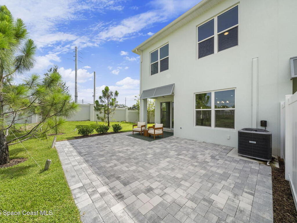 1330 Windchime Lane, Melbourne, FL 32935