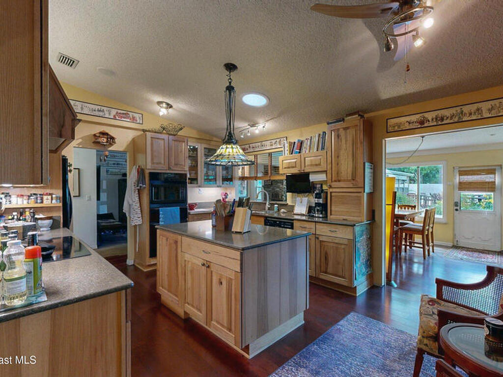 18 Magruder Avenue, Rockledge, FL 32955