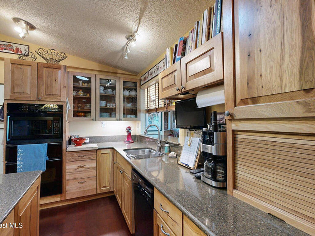 18 Magruder Avenue, Rockledge, FL 32955